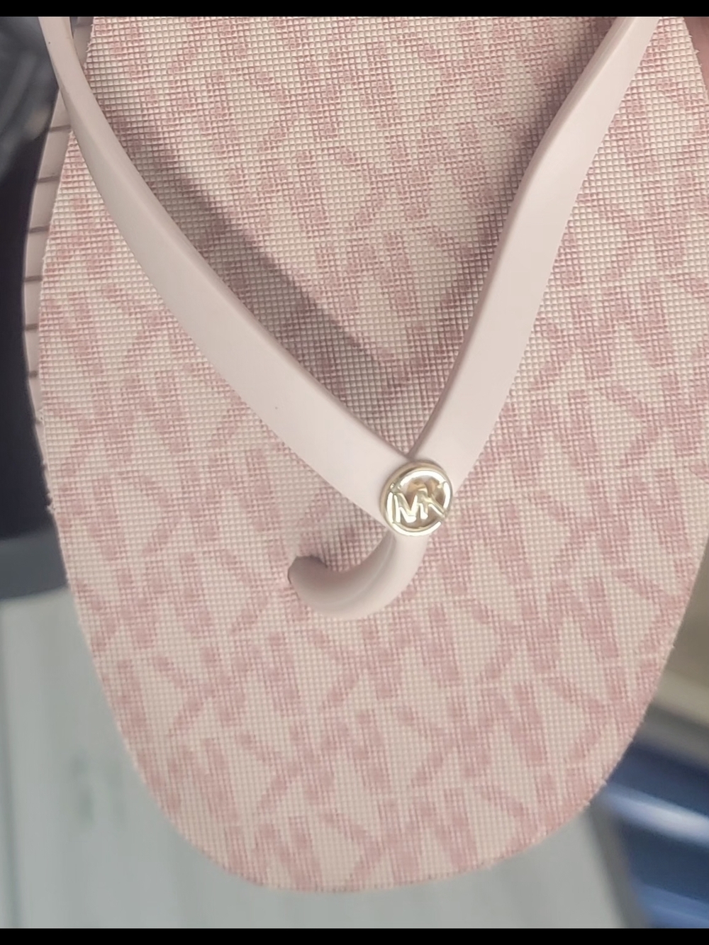 Michael Kors Blush Logo-Print Thong Sandals - Picture 7 of 8